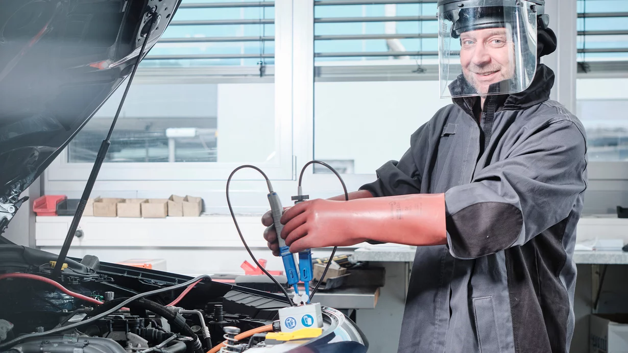 
										Pour la sécurité au travail et la protection de la santé
									