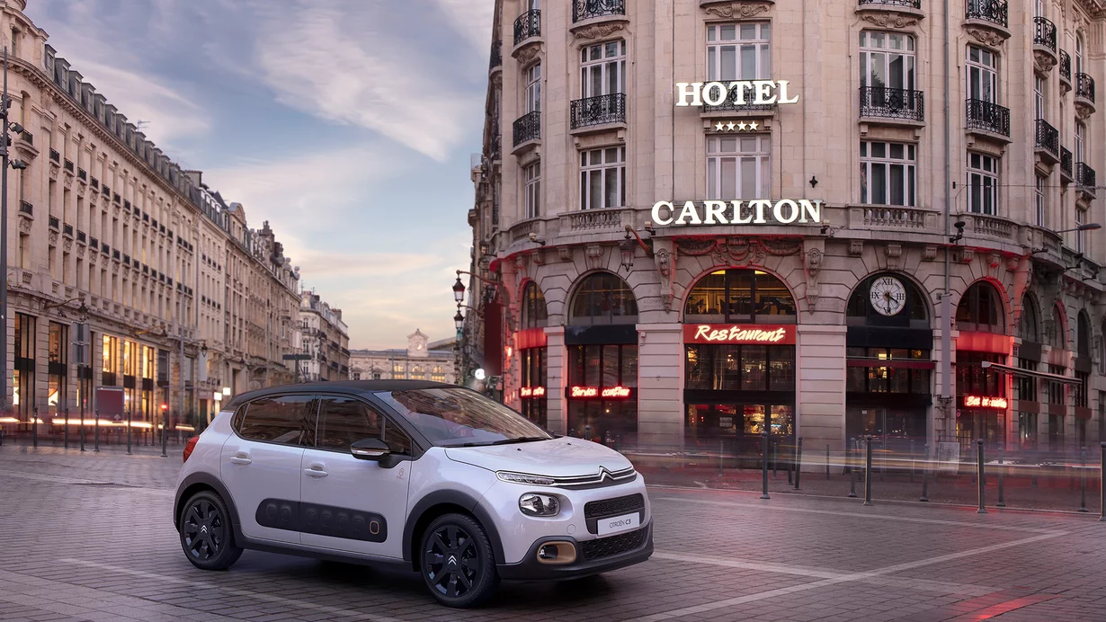 
										Citroën impose une « interdiction de circuler immédiate »
									